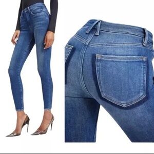 Good American Skinny Jeans ~ Crop ~ Shadow Pockets ~ Sz.8